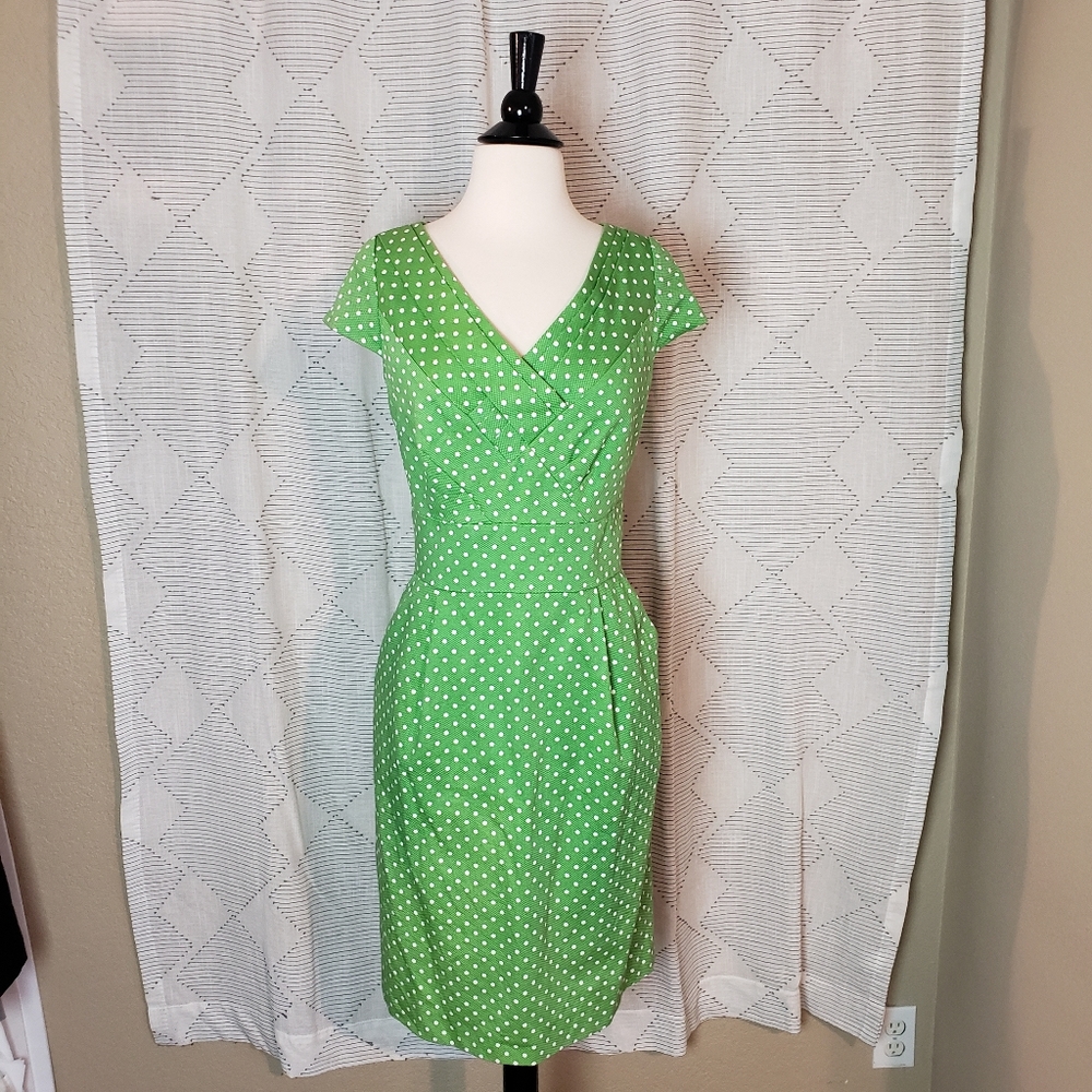 Make me an offer! Tahari ~ Green Polka Dot Dress ~ Size 10